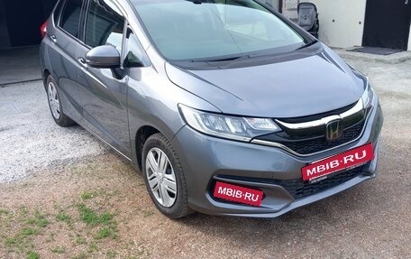 Honda Fit III, 2019 год, 1 050 000 рублей, 6 фотография