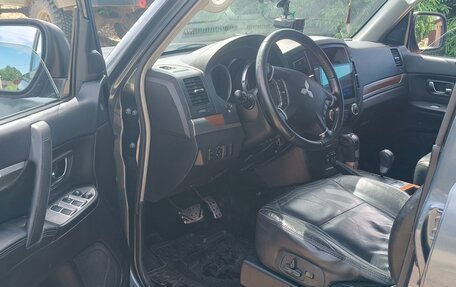 Mitsubishi Pajero IV, 2008 год, 1 410 000 рублей, 8 фотография