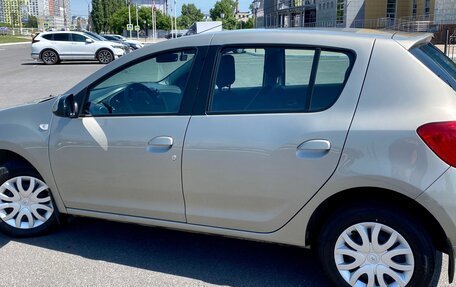 Renault Sandero II рестайлинг, 2014 год, 960 000 рублей, 8 фотография