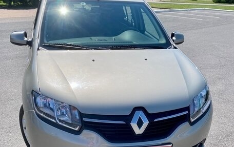 Renault Sandero II рестайлинг, 2014 год, 960 000 рублей, 3 фотография