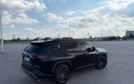 Toyota RAV4, 2020 год, 2 930 000 рублей, 6 фотография