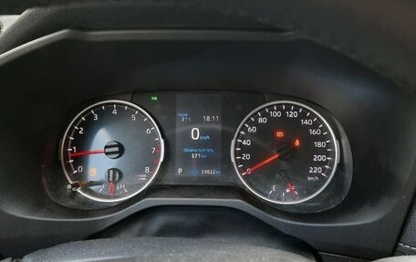 Toyota RAV4, 2021 год, 3 200 000 рублей, 5 фотография