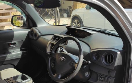 Toyota bB II рестайлинг, 2010 год, 680 000 рублей, 6 фотография
