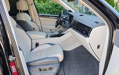 Volkswagen Touareg III, 2020 год, 8 000 000 рублей, 9 фотография
