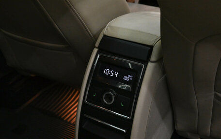 Skoda Superb III рестайлинг, 2012 год, 1 000 000 рублей, 11 фотография