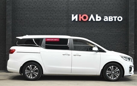 KIA Carnival III, 2020 год, 2 815 000 рублей, 9 фотография