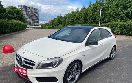Mercedes-Benz A-Класс, 2014 год, 1 550 000 рублей, 3 фотография