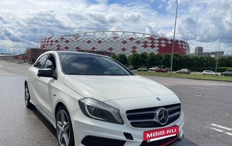 Mercedes-Benz A-Класс, 2014 год, 1 550 000 рублей, 2 фотография