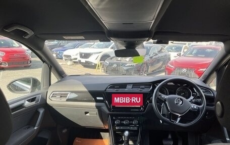 Volkswagen Touran III, 2022 год, 953 000 рублей, 6 фотография