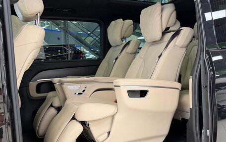 Mercedes-Benz V-Класс, 2018 год, 5 145 000 рублей, 16 фотография