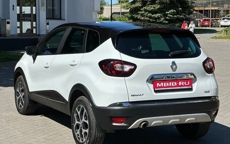 Renault Kaptur I рестайлинг, 2017 год, 1 575 000 рублей, 4 фотография