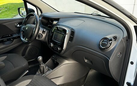 Renault Kaptur I рестайлинг, 2017 год, 1 575 000 рублей, 27 фотография