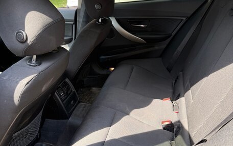 BMW 3 серия, 2016 год, 1 990 000 рублей, 10 фотография