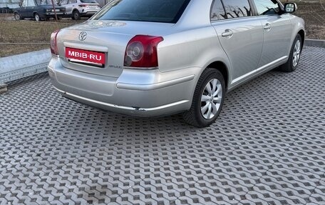 Toyota Avensis III рестайлинг, 2007 год, 760 000 рублей, 4 фотография