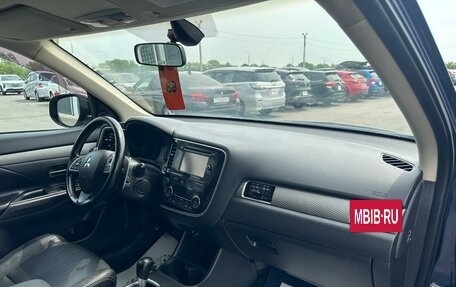 Mitsubishi Outlander III рестайлинг 3, 2013 год, 1 499 999 рублей, 13 фотография