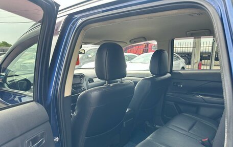 Mitsubishi Outlander III рестайлинг 3, 2013 год, 1 499 999 рублей, 18 фотография