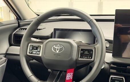 Toyota RAV4, 2026 год, 4 099 000 рублей, 21 фотография