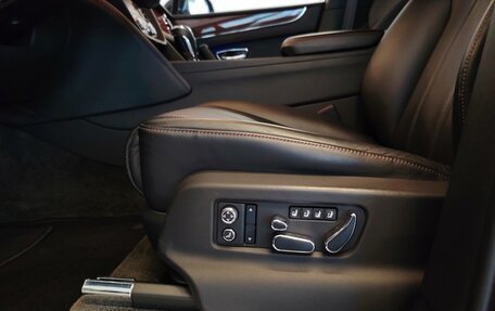 Bentley Bentayga I, 2017 год, 11 643 000 рублей, 13 фотография