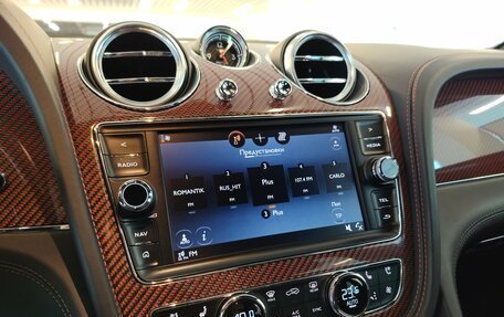 Bentley Bentayga I, 2017 год, 11 643 000 рублей, 16 фотография
