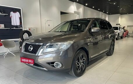 Nissan Pathfinder, 2015 год, 1 930 000 рублей, 1 фотография