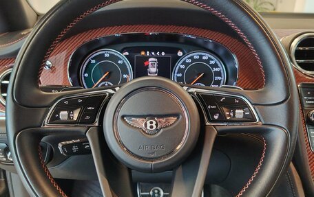 Bentley Bentayga I, 2017 год, 11 643 000 рублей, 19 фотография