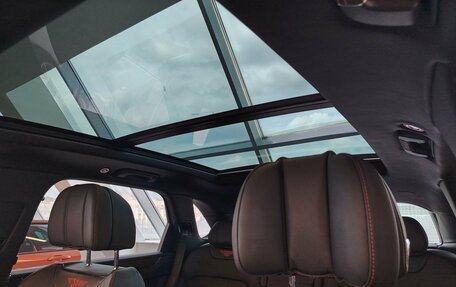 Bentley Bentayga I, 2017 год, 11 643 000 рублей, 18 фотография