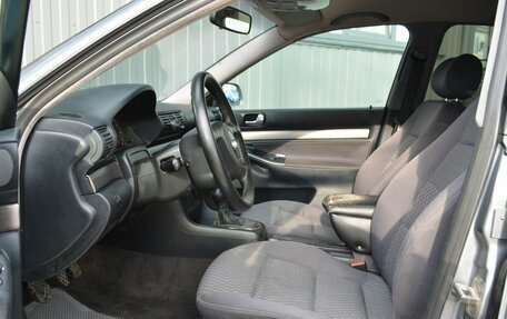 Audi A4, 1999 год, 369 999 рублей, 16 фотография
