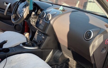 Nissan Qashqai, 2009 год, 790 000 рублей, 2 фотография
