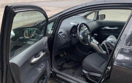 Toyota Auris II, 2007 год, 650 000 рублей, 6 фотография