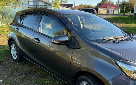 Toyota Aqua I, 2018 год, 1 190 000 рублей, 2 фотография