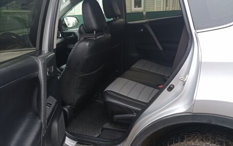 Toyota RAV4, 2013 год, 1 750 000 рублей, 13 фотография