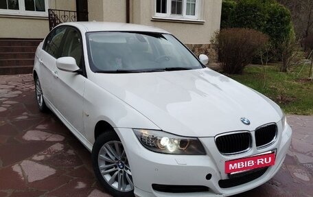 BMW 3 серия, 2011 год, 1 350 000 рублей, 2 фотография
