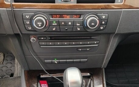 BMW 3 серия, 2011 год, 1 350 000 рублей, 18 фотография