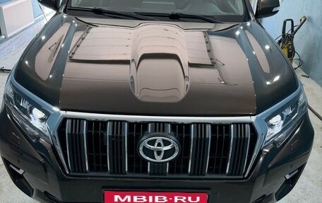 Toyota Land Cruiser Prado 150 рестайлинг 2, 2018 год, 5 500 000 рублей, 2 фотография