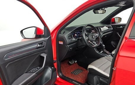 Volkswagen T-Roc I, 2023 год, 1 470 123 рублей, 7 фотография