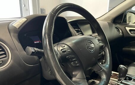 Nissan Pathfinder, 2015 год, 1 930 000 рублей, 12 фотография