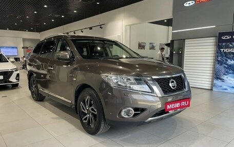 Nissan Pathfinder, 2015 год, 1 930 000 рублей, 3 фотография