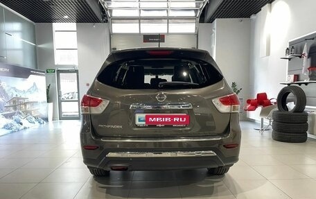 Nissan Pathfinder, 2015 год, 1 930 000 рублей, 5 фотография