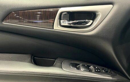 Nissan Pathfinder, 2015 год, 1 930 000 рублей, 21 фотография