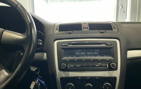 Skoda Octavia, 2011 год, 810 000 рублей, 16 фотография