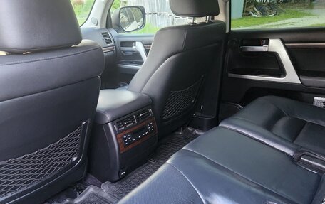 Toyota Land Cruiser 200, 2016 год, 6 200 000 рублей, 7 фотография