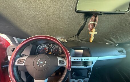 Opel Astra H, 2011 год, 600 000 рублей, 1 фотография