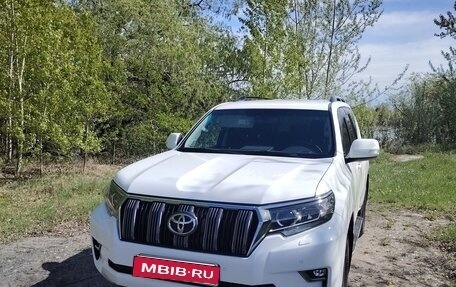 Toyota Land Cruiser Prado 150 рестайлинг 2, 2018 год, 5 000 000 рублей, 1 фотография