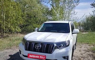 Toyota Land Cruiser Prado 150 рестайлинг 2, 2018 год, 5 000 000 рублей, 1 фотография