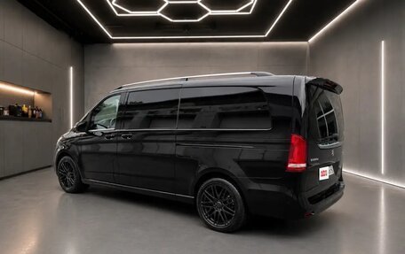 Mercedes-Benz V-Класс, 2022 год, 10 000 000 рублей, 5 фотография