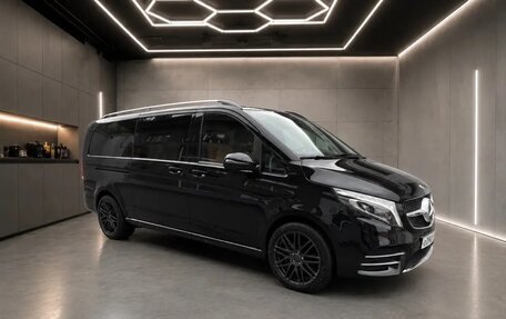 Mercedes-Benz V-Класс, 2022 год, 10 000 000 рублей, 4 фотография