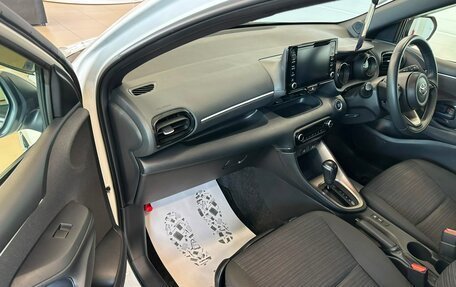 Toyota Yaris, 2020 год, 1 449 999 рублей, 12 фотография