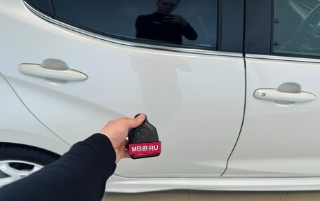 Toyota Yaris, 2020 год, 1 449 999 рублей, 26 фотография