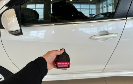 Toyota Yaris, 2020 год, 1 449 999 рублей, 21 фотография
