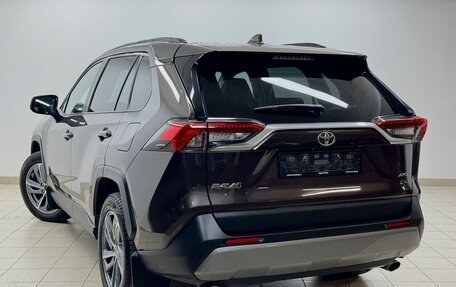 Toyota RAV4, 2019 год, 3 250 000 рублей, 4 фотография